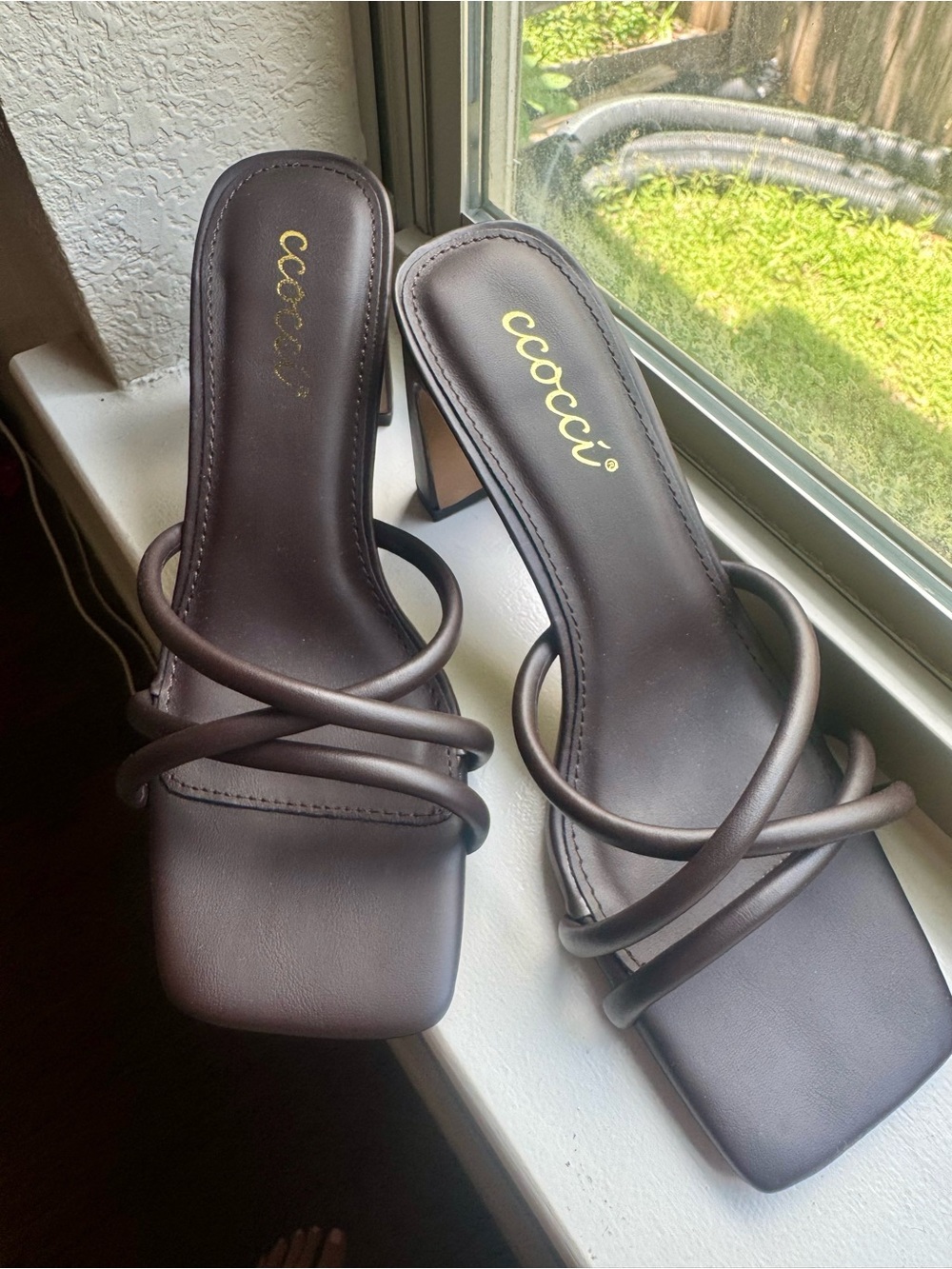 CCOCCI Dark Brown Strappy Square-Toe Mid Heel Sandals - NEVER WORN, STICKERS ON!